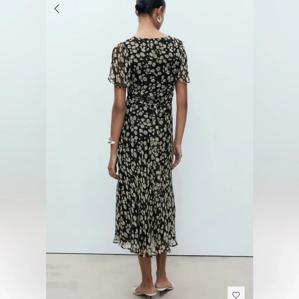 NWT Mango FLORAL-PRINT STRAIGHT-FIT MIDI-DRESS - Picture 2 of 8